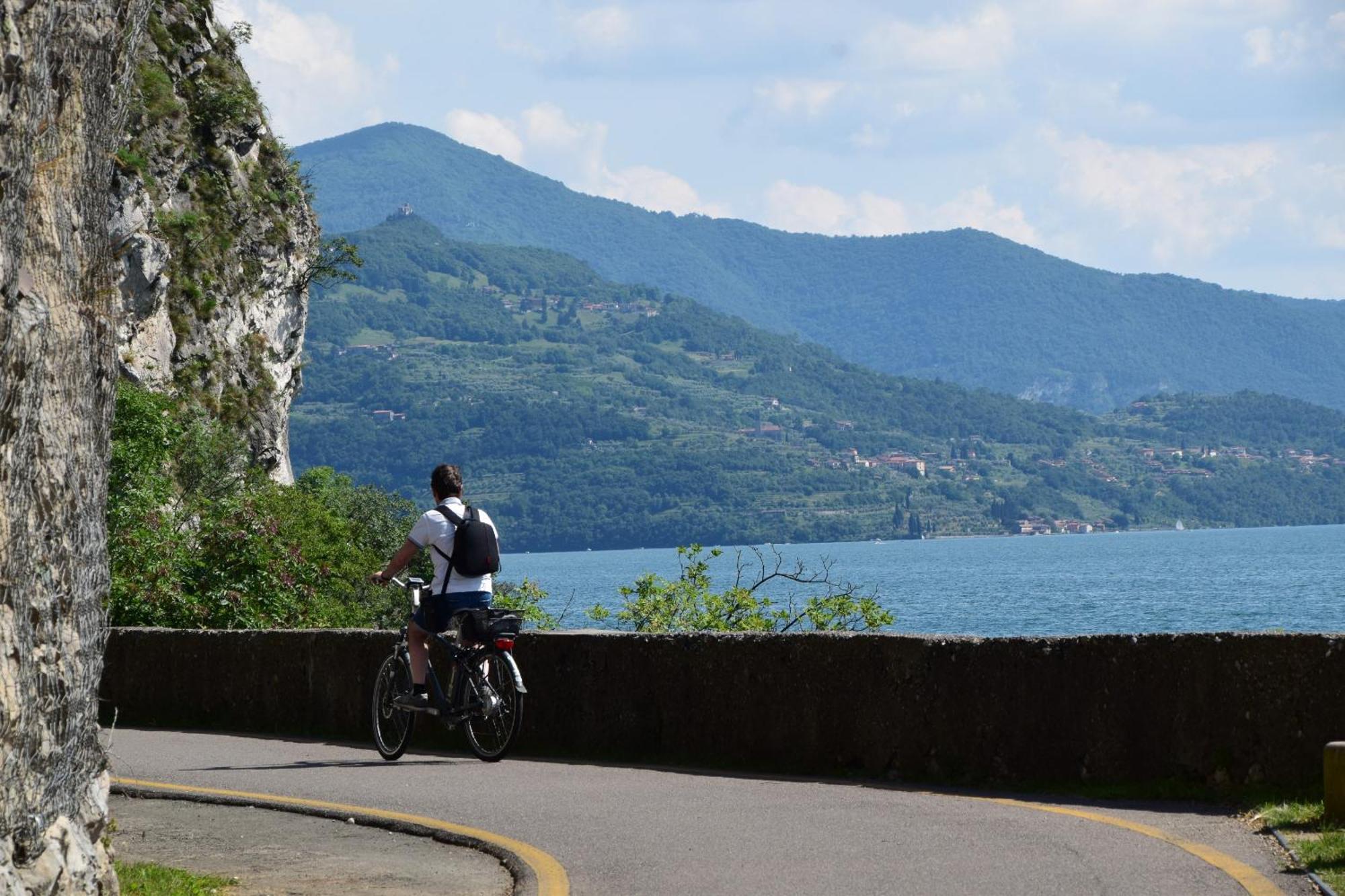 Angelo&Mari Mountain Lake Iseo Hospitality Marone Εξωτερικό φωτογραφία